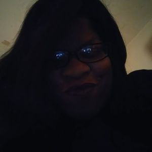 Meet your Posher, Felicia